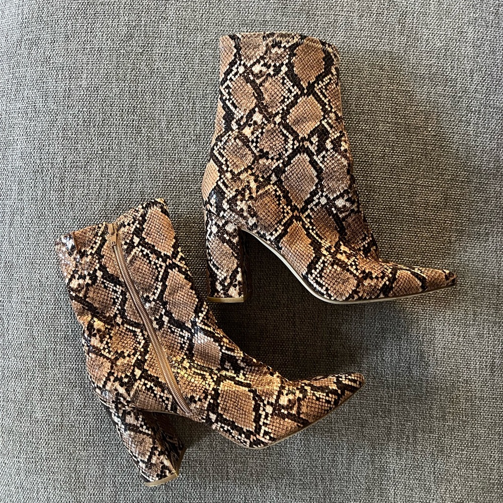 Jeffrey Campbell Siren-3 Snake skin Retro Block Heel Boots